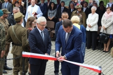  Odsłonięcie pomnika ku czci kpt. "Salwy"