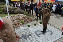  Odsłonięcie pomnika ku czci kpt. "Salwy"