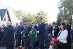 Czytaj więcej: Pielęgnowanie pamięci o zabitych i zamordowanych w Jamnej