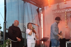 Czytaj więcej: Koncert uwielbienia u Franciszkanów z klimatem 