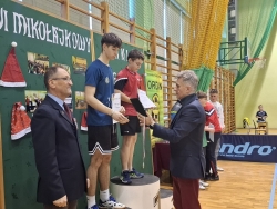 Czytaj więcej: VI Mikołajkowy Turnieju Tenisa Stołowego w Zakliczynie