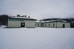 Czytaj więcej: Zakład Opiekuńczo-Leczniczy w miejscu szpitala położniczego w Roztoce